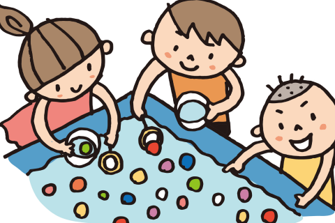 縁日コーナーで遊ぶ子ども