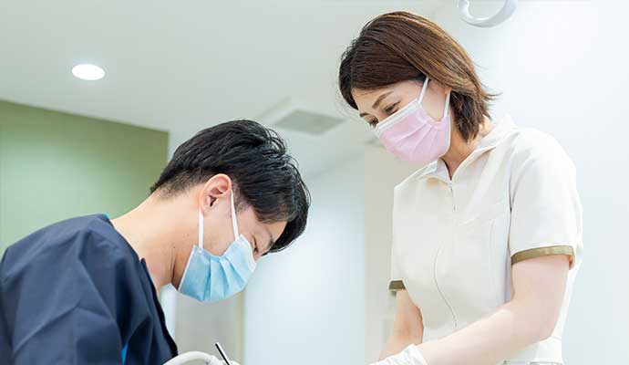 歯科助手・受付の診療サポート